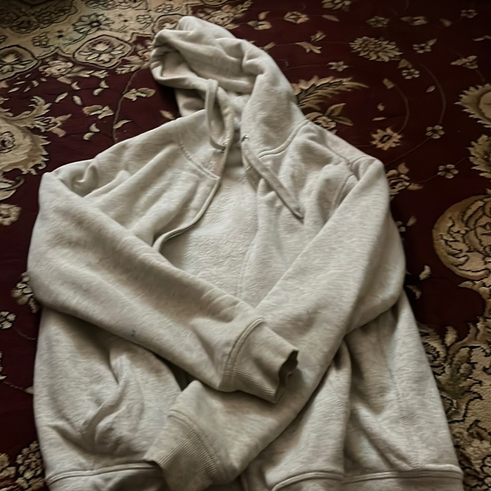 Heavy weight jacket with fur in the inside that will keep you warm from h&m.